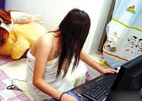 ���������Ԯ��Ů